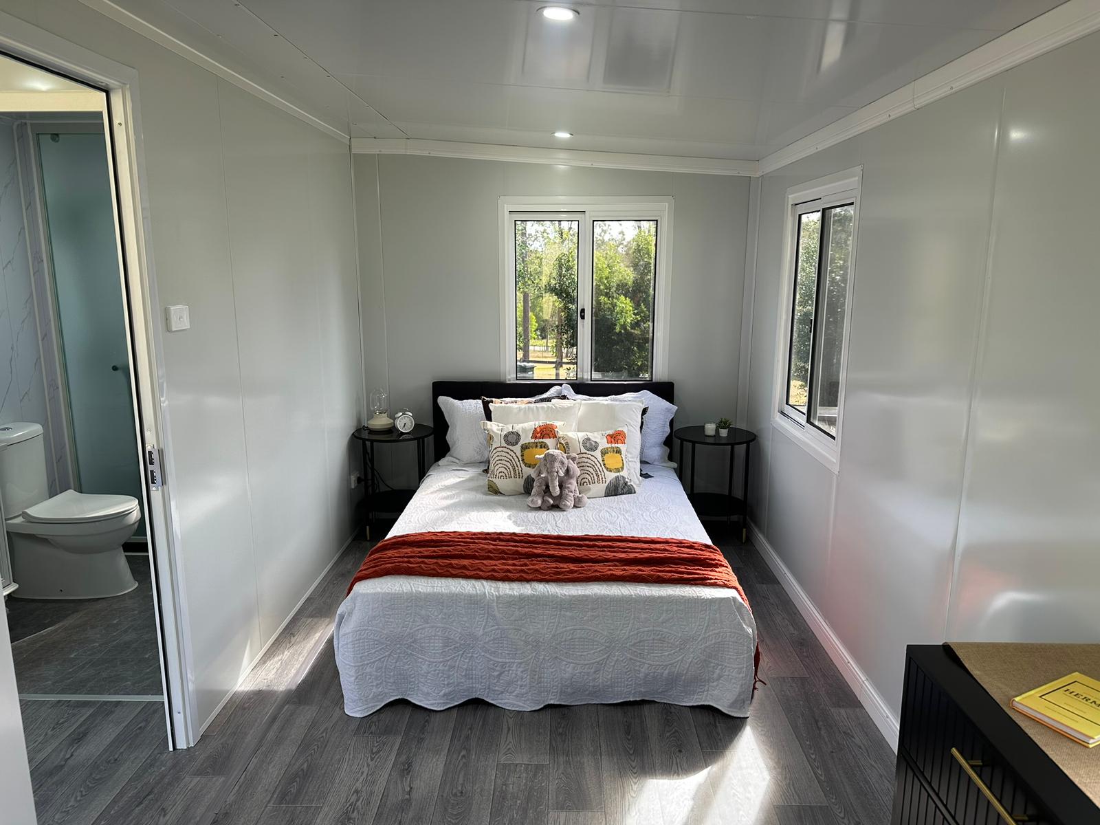 Main bedroom with ensuite access